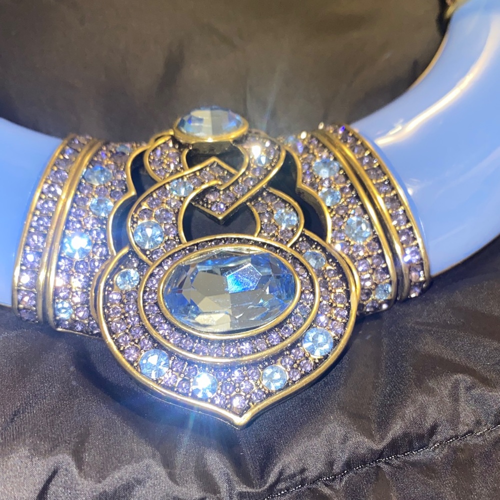 Heidi Daus Elegant Blue and Gold Necklace - Picture 6 of 16